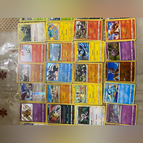 Pokémon card bundle - Picture 7 of 14